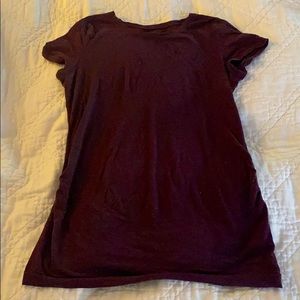 Maroon GAP maternity tee